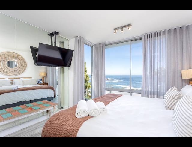 3 BEDROOM APARTMENT TO LET IN CLIFTON